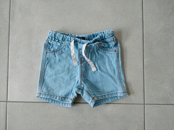 Short bleu - Taille 18 mois