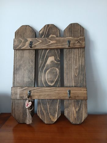 Neuf: Accroche-torchon/déco ou autre en bois massif