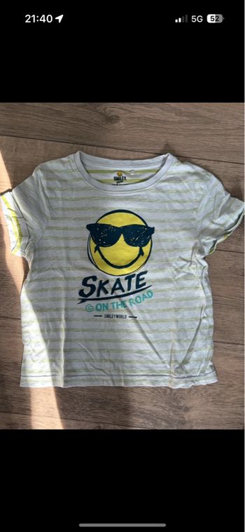 T-shirt taille 6 ans 116cm