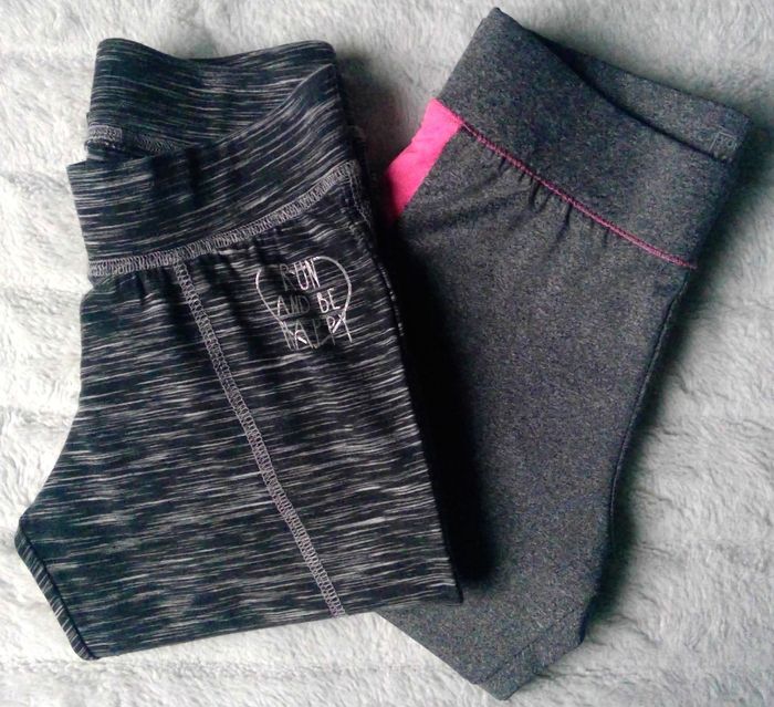 2 leggings de sport en 11 / 12 ans