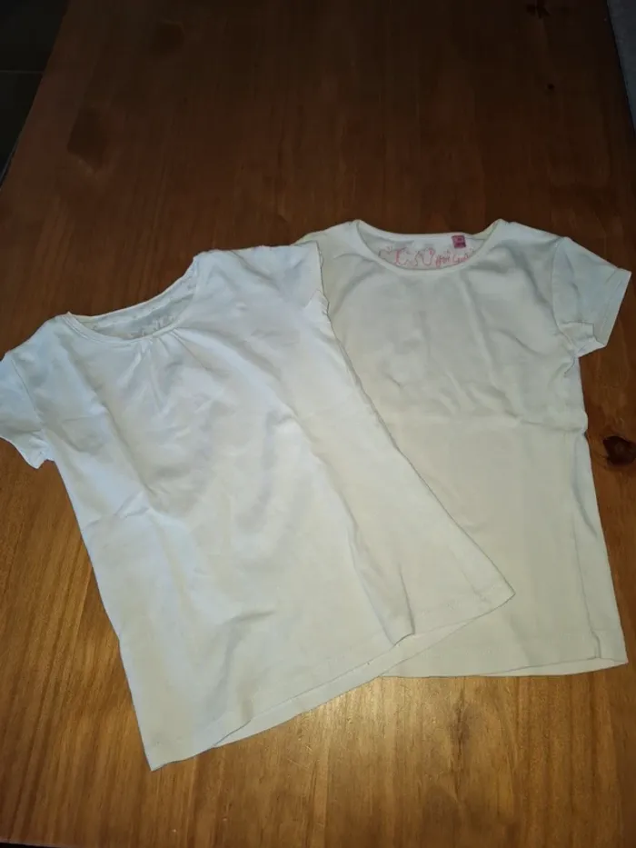 Lot de 2 T-shirt blanc Kiabi 8 ans
