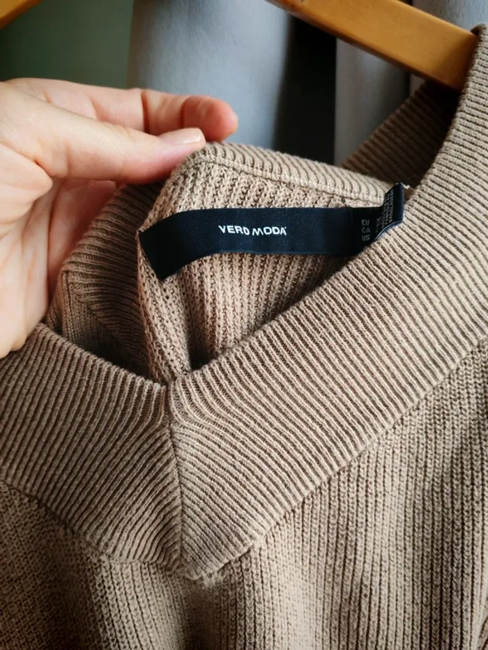 Pull col v vero moda 42 - photo numéro 3