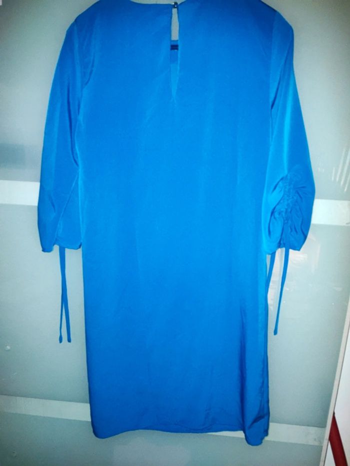 Robes chics h&M taille 36 en excellent état - photo numéro 2
