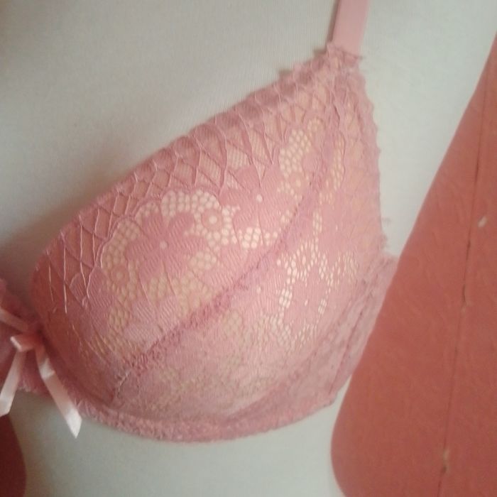 Soutien gorge neuf - photo numéro 3