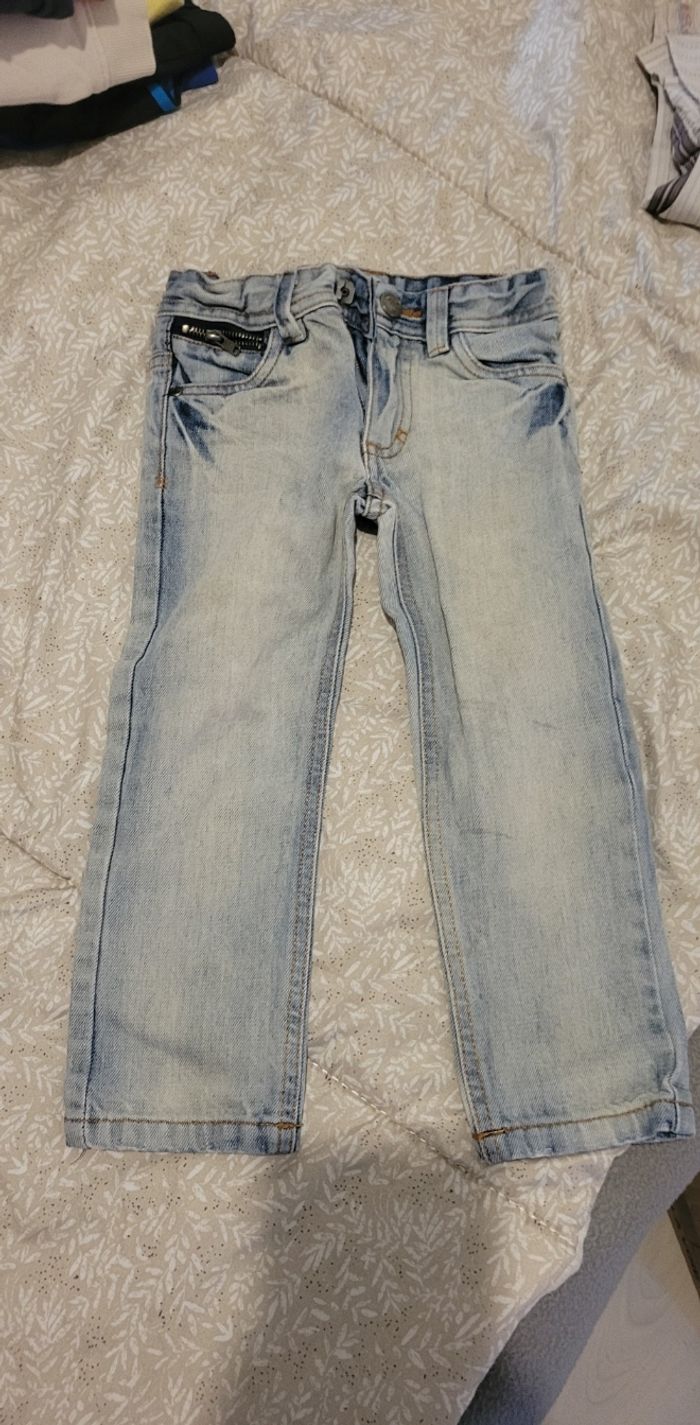 plusieurs jeans - photo numéro 2