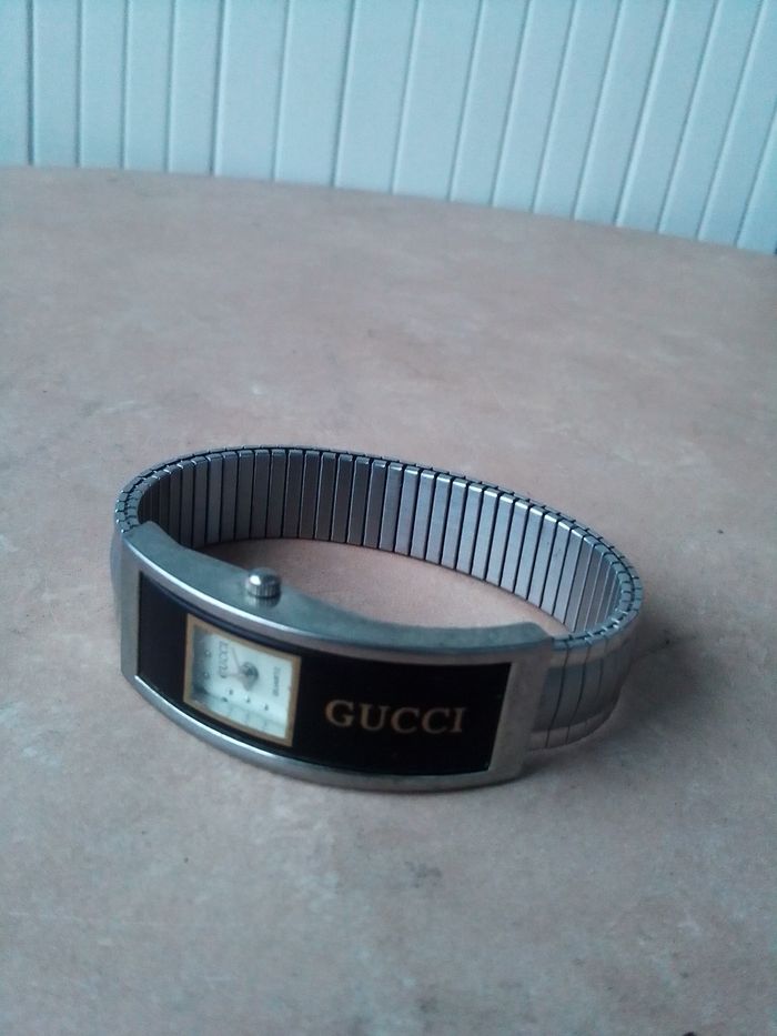 Montre vintage GUCCI femme - photo numéro 4