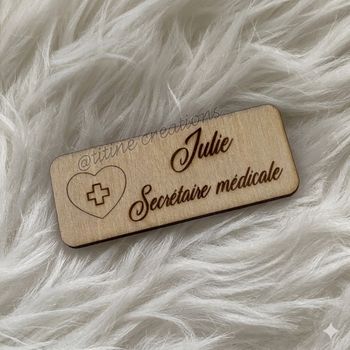 Badge en bois personnalisé✨