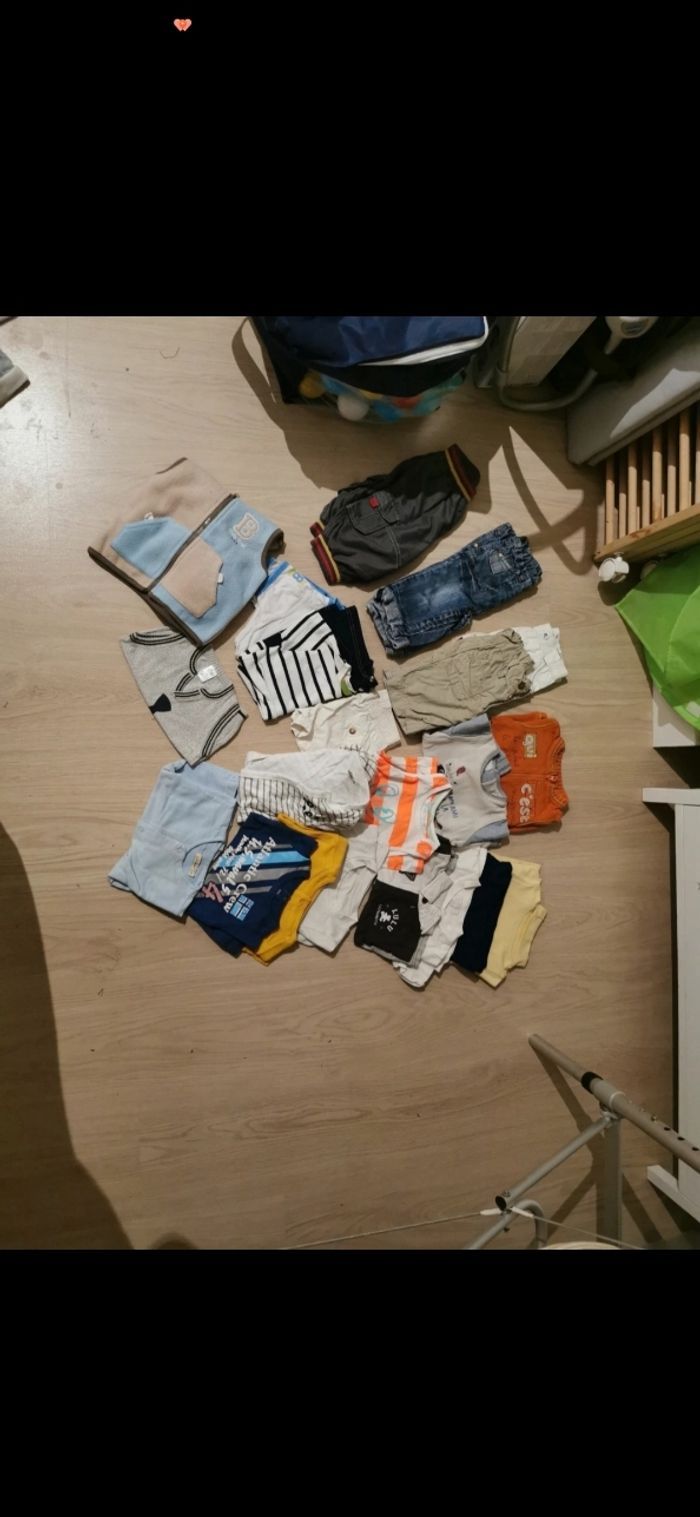 Lot vêtement 6 mois - photo numéro 2