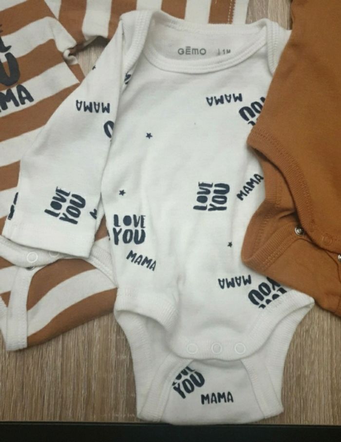 Bodys 1 mois - photo numéro 3