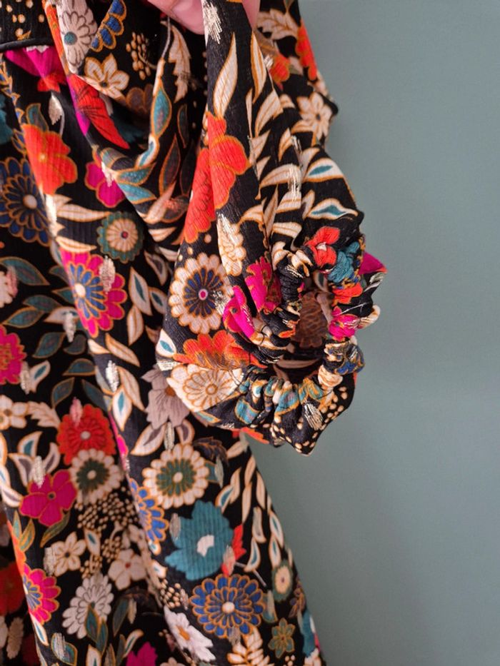Très jolie robe fleurie manches longues, taille 36, nafnaf, neuve - photo numéro 7
