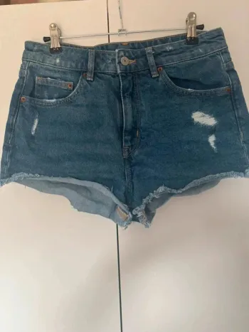 Short en jeans femme H&M taille 38 état neuf