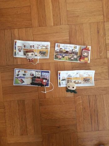 Lot 4 figurines harry Potter kinder joy