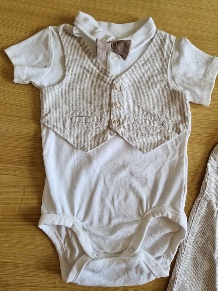 Ensemble costume bébé beige - photo numéro 2