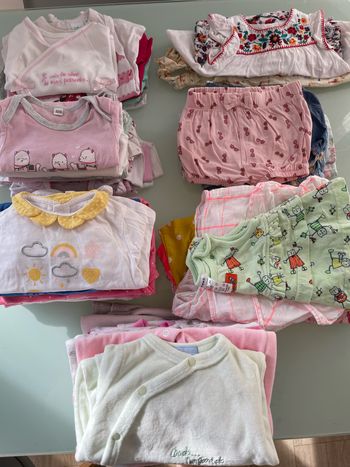 Lot vêtements filles 1-3 mois