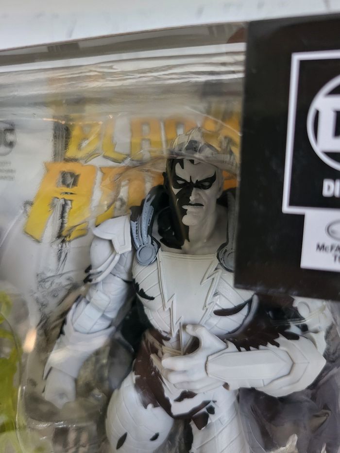 1501 Figurine DC Black Adam McFarlane Toys - photo numéro 4