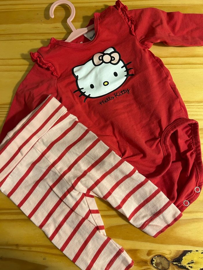 Ensemble hellokitty 1 mois body+pantalon - photo numéro 3