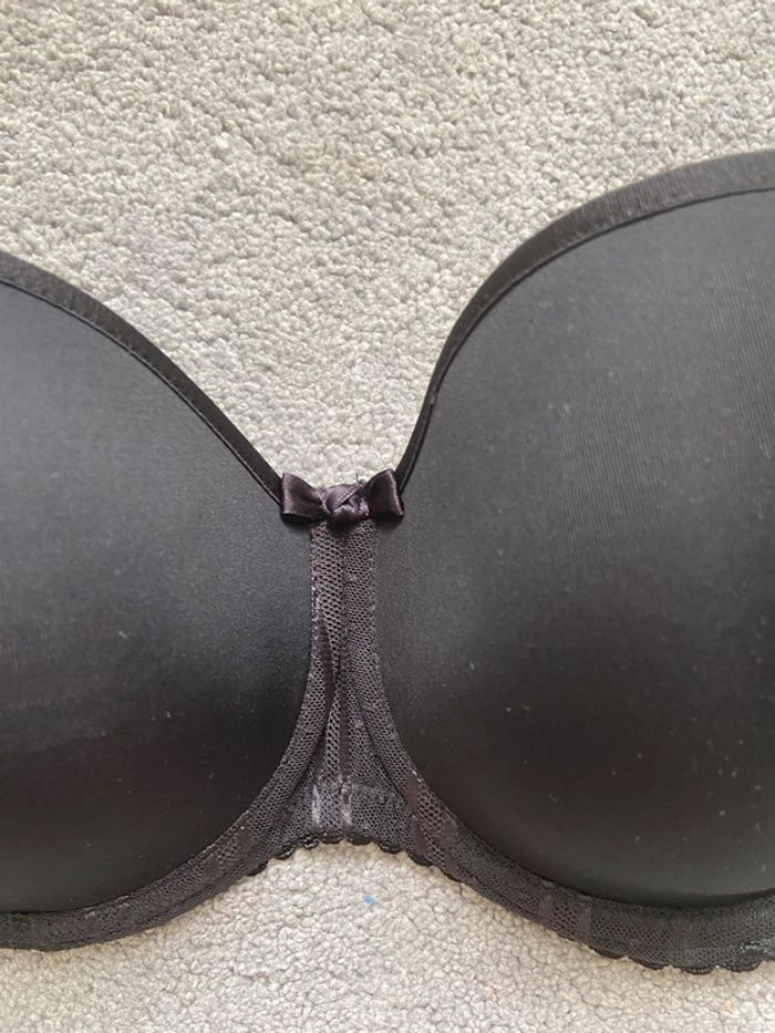 Soutien gorge Chantelle 90D neuf - photo numéro 3
