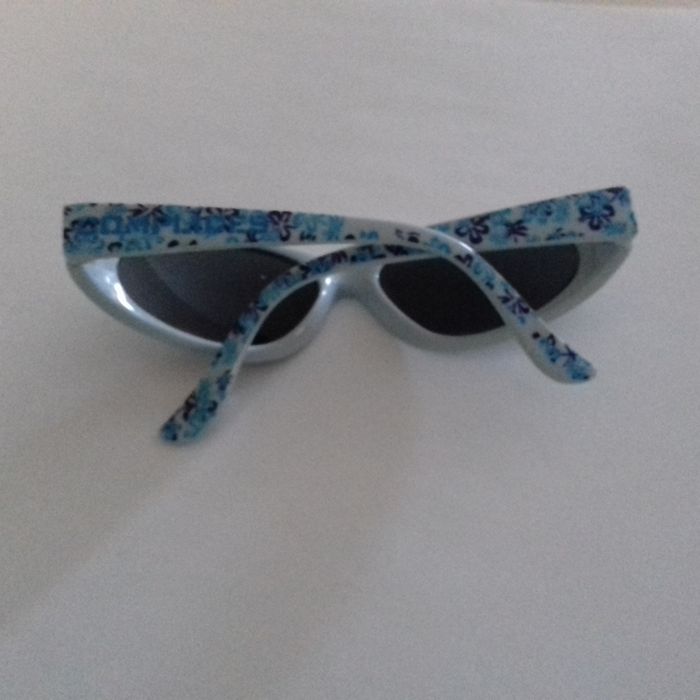 Lunette de soleil bombée bleue enfant - Complices - - photo numéro 2