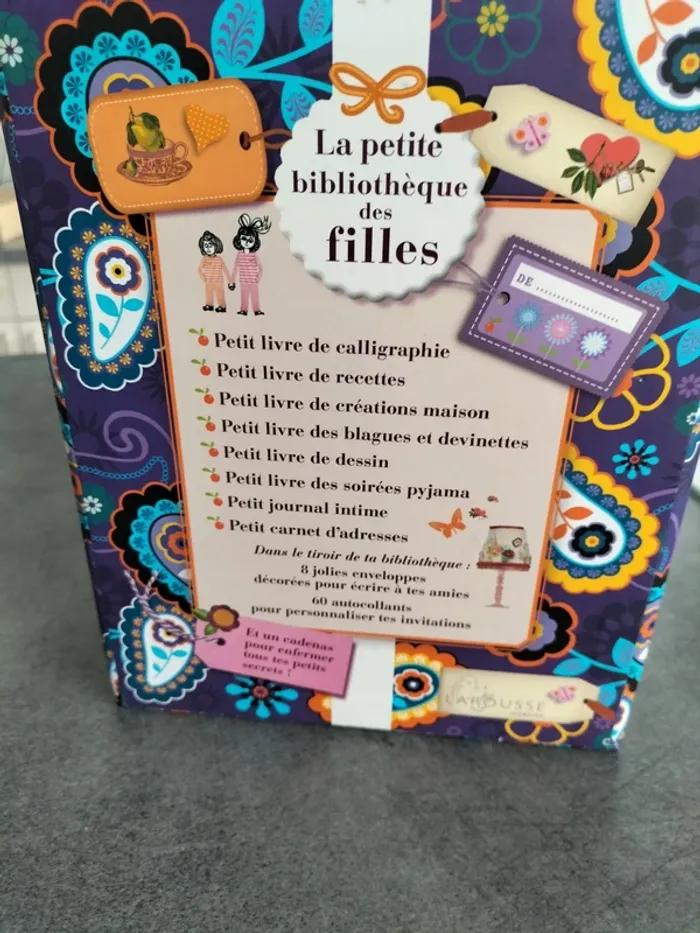 Coffret la petite bibliothèque des filles - photo numéro 3