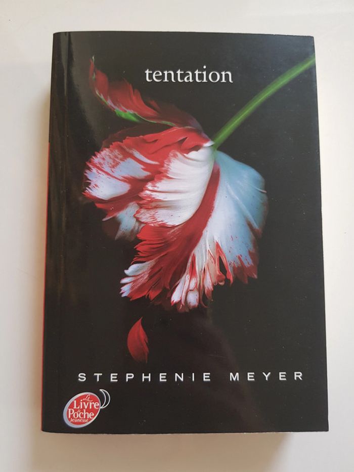 Twilight 2. Tentation stephenie meyer - photo numéro 2