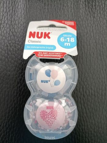 2 tétines nuk en 6/18 mois