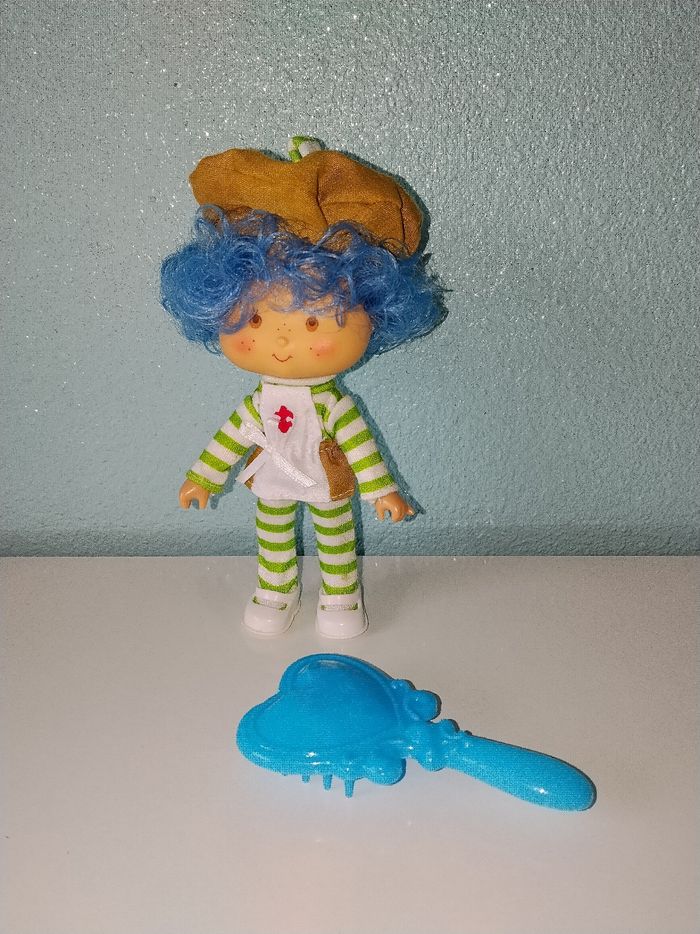 Poupée charlotte aux fraises - photo numéro 2