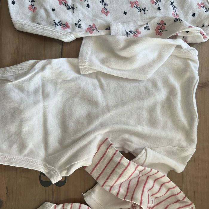 Lot 3 body gemo 3 mois blanc et rose - photo numéro 4