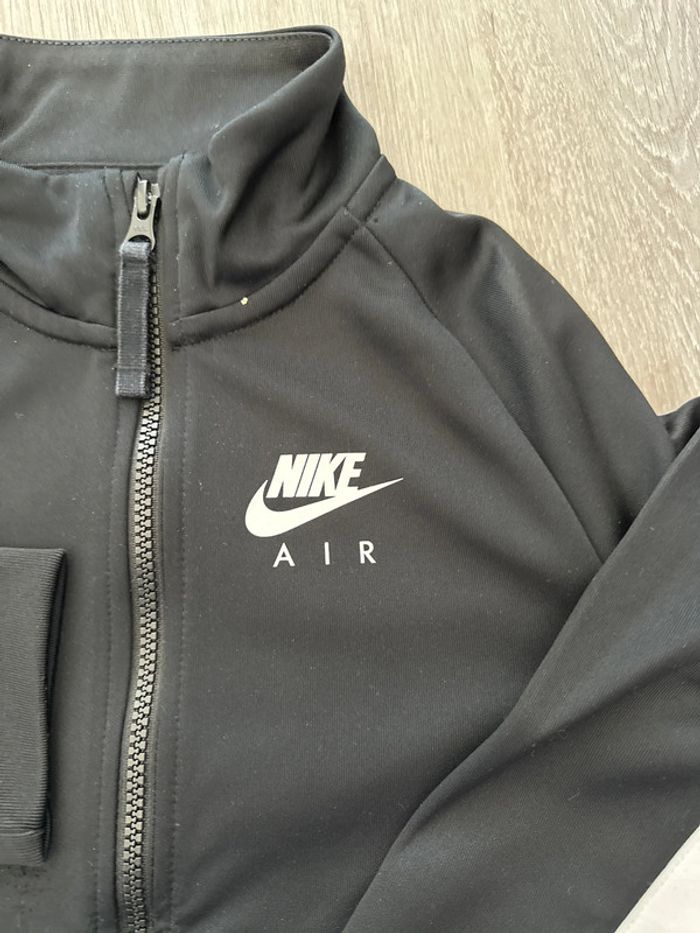 Veste jogging Nike 8-9 ans - photo numéro 2