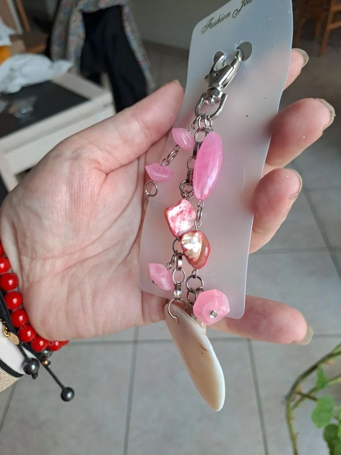 Bijou sac ou porté clé rose et nacre - photo numéro 3
