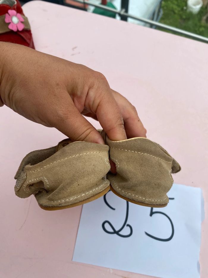 Nu pied sandale 25 daim beige - photo numéro 4