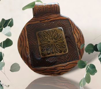 Gros pendentif rond en métal vieillit couleur bronze au dos, émaillé devant ,Style Ethnique