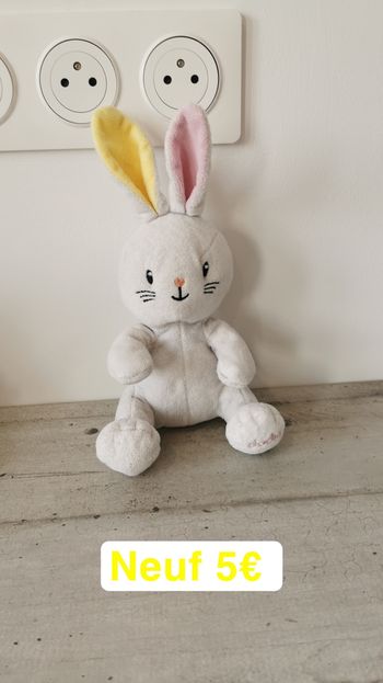 Doudou lapin blanc dodie