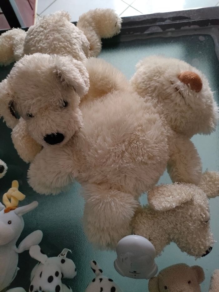 Lot peluches et veilleuse - photo numéro 2