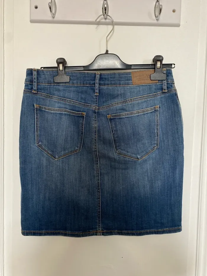 Très belle jupe en jean Esprit W27 - photo numéro 3