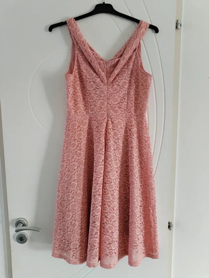 Robe taille 38 - photo numéro 2