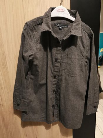 Chemise Tqf 6 ans.