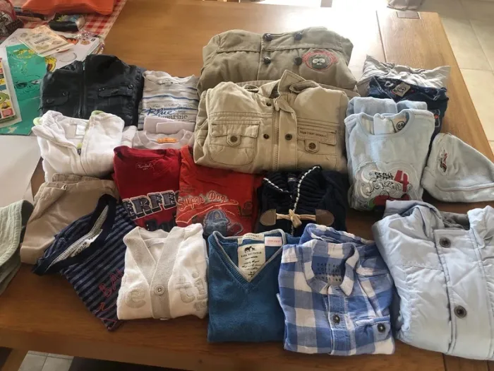Gros lot de vêtements 9-18 mois