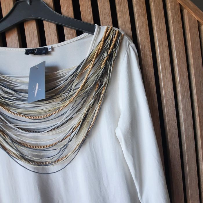 Superbe haut Neuf  décolleté collier de perles Vango T 40 - photo numéro 2