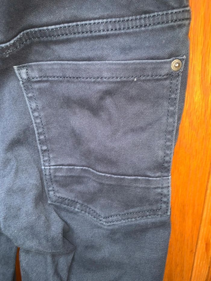 Jeans kiabi taille 10 ans tres bon etat - photo numéro 4