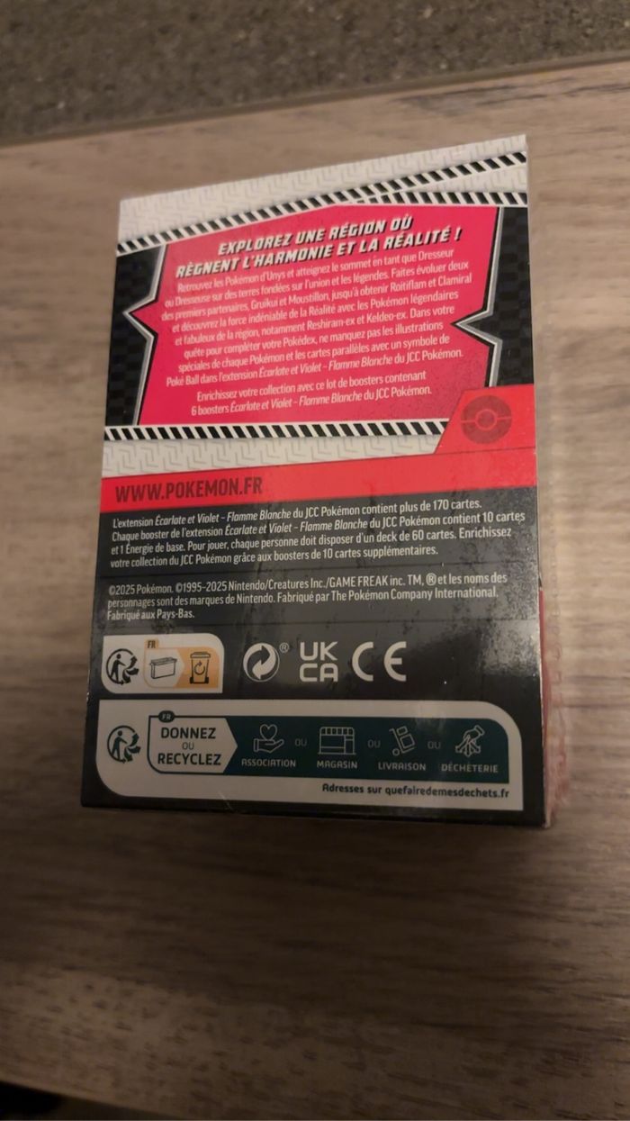 Bundle Pokemon 10.5 flamme blanche - photo numéro 2