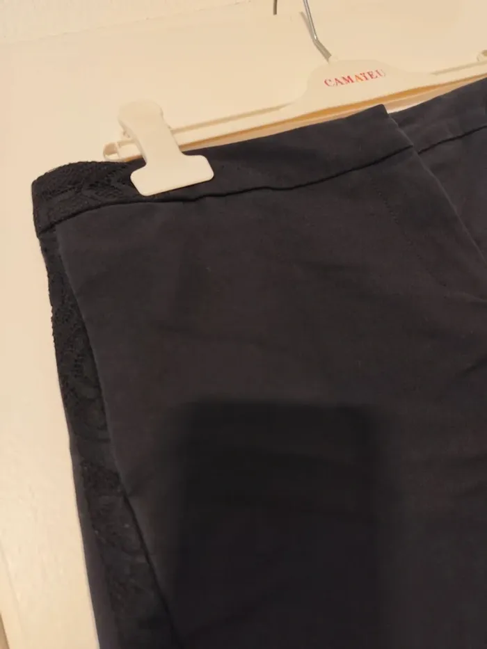 Short marine dentelle