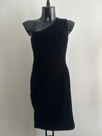 Robe noire asymétrique neuve