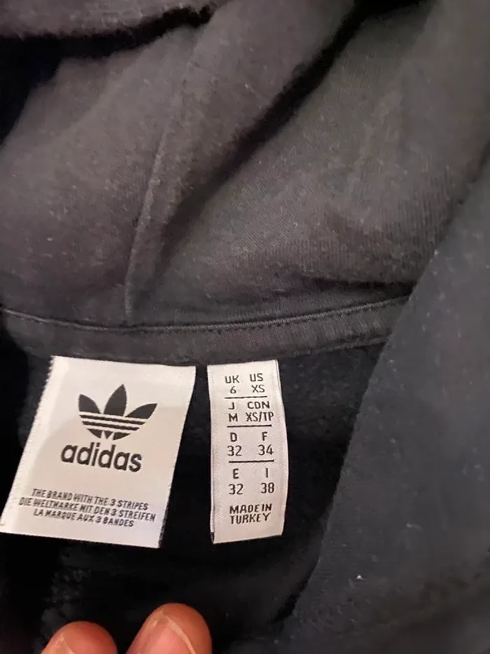 Sweat court adidas femme noir capuche et bandes blanches, logo trèfle brodé taille 34 oversize - photo numéro 4