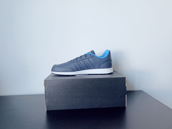 adidas VS Switch K – Taille 37 1/3 – Neuves - photo numéro 2
