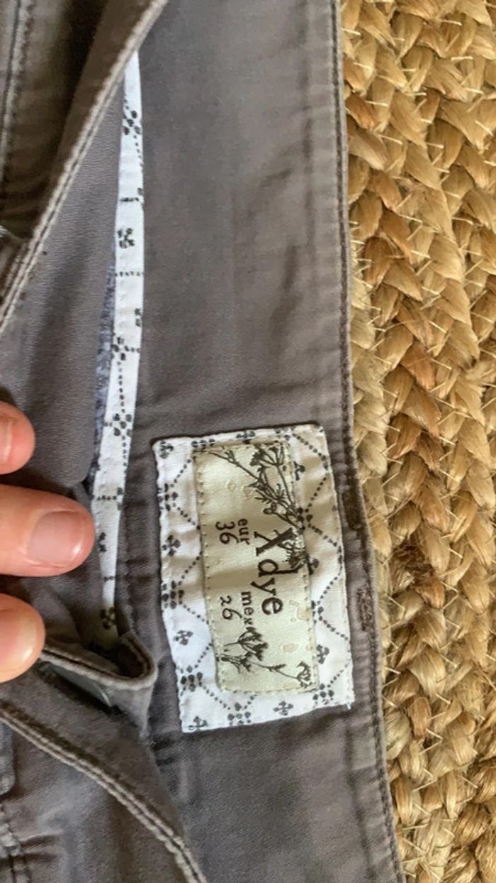 Short femme taille 36 - photo numéro 2