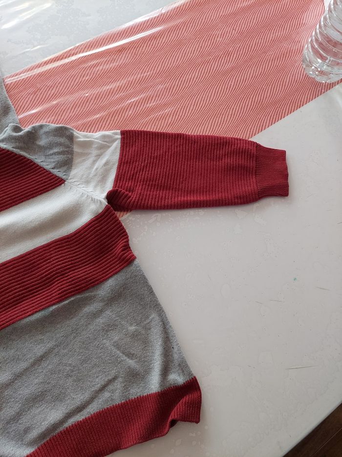 Pull a capuche 5ans - photo numéro 6
