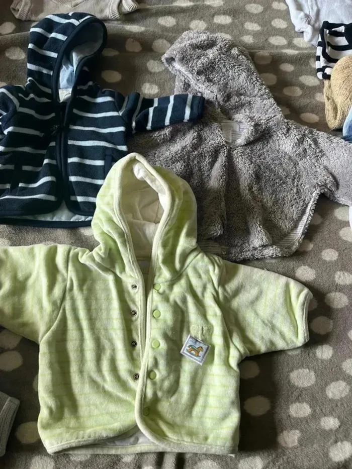 Lot vêtements 34 articles bébé taille 1 mois 53, 54 cm - photo numéro 10