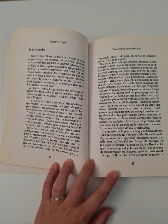 Livre Trop jeune pour mourir - photo numéro 2