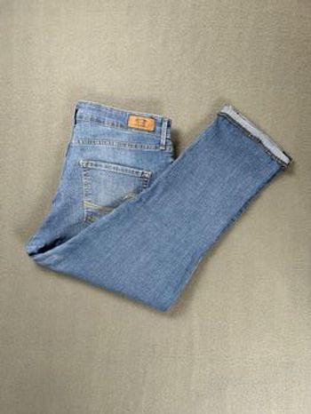 👖 Jean Levi’s Femme Modern Capri – Taille Haute – US W32 (FR42)