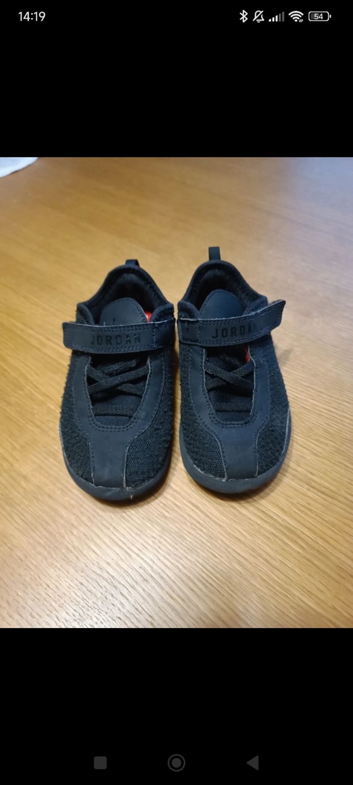 Baskets Jordan pointure 27 - photo numéro 2